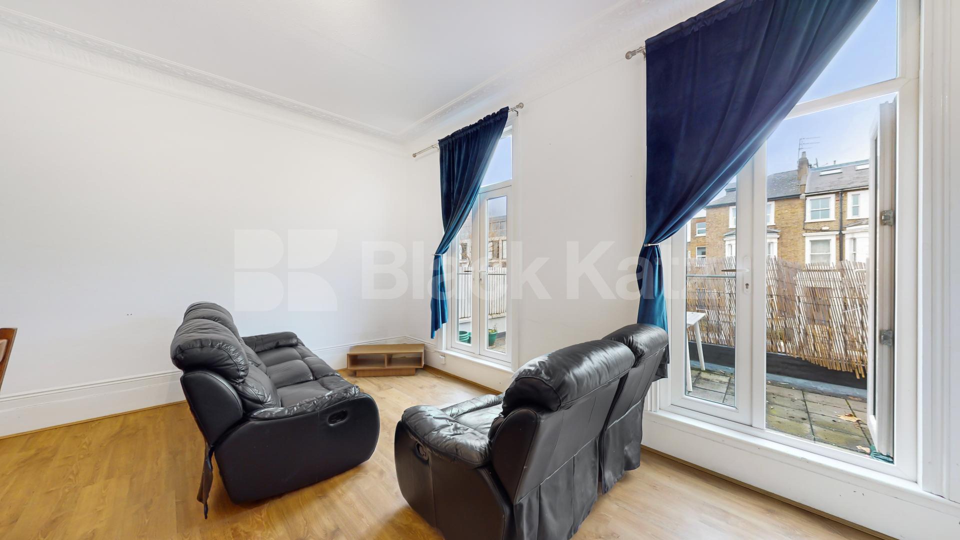 			4 Bedroom, 1 bath, 1 reception Flat			 Shepherds Bush Road, Hammersmith